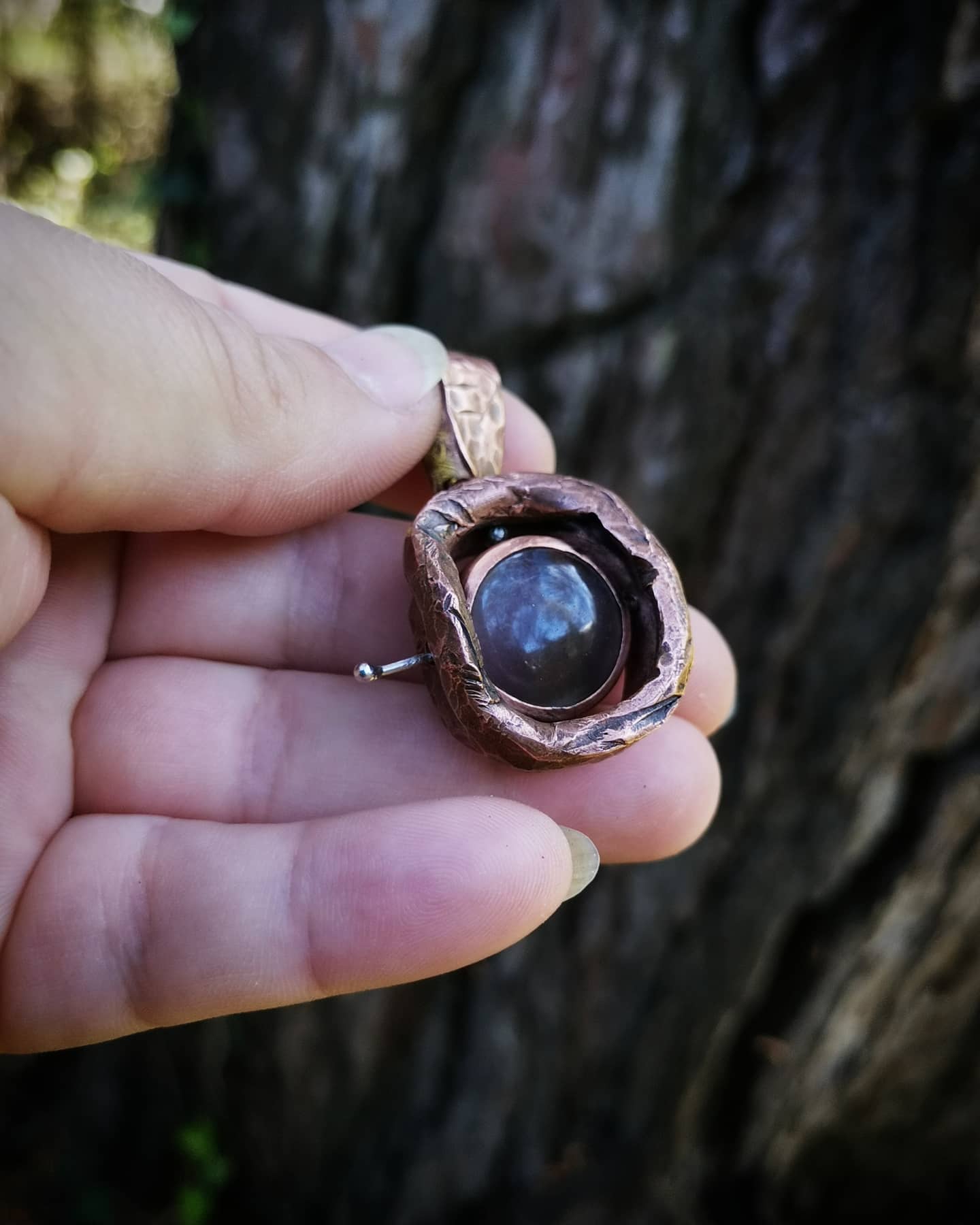 Amethyst Meteor Kinetic Pendant