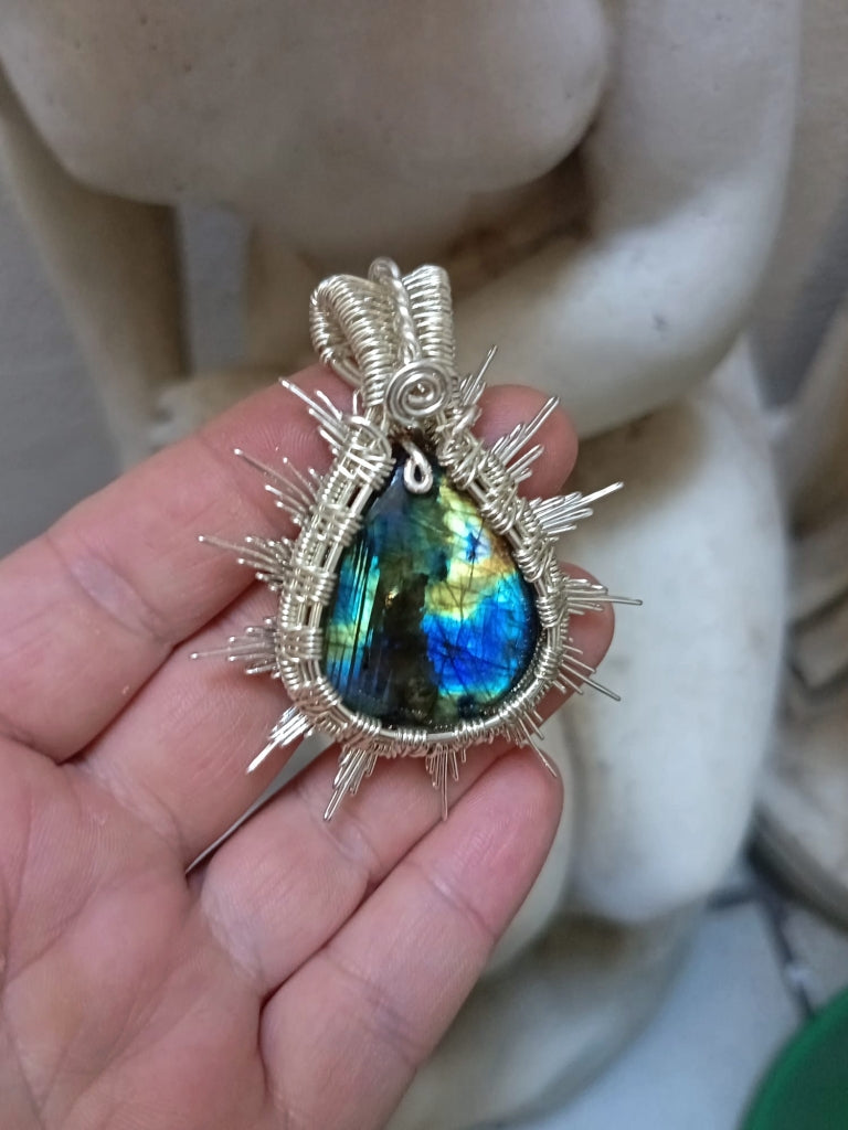 Labradorite Sun pendant - Made to order